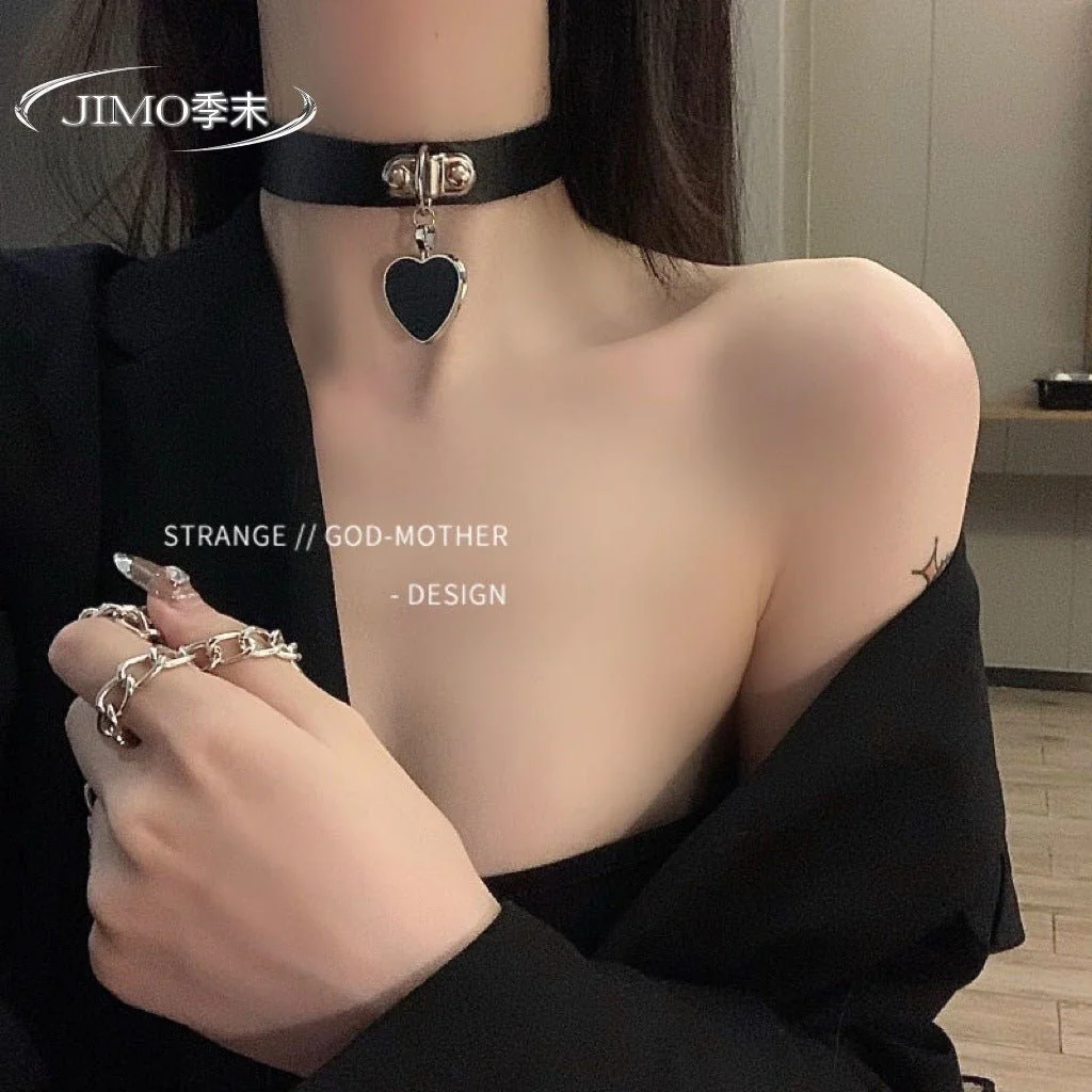 Yours Forever Choker With Leash - Image 3