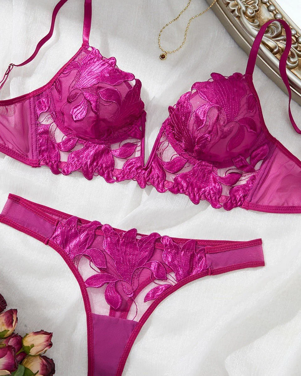 Date Night Weapon Built-In Bra Lingerie Set - Image 6